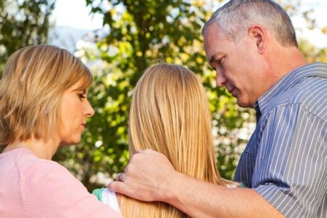 أسرار يخفيها ”المراهق“ عن أهله وكيفية التعامل معها