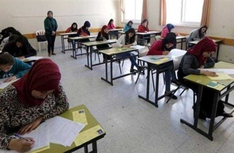 رحيل مراقب داخل لجنة امتحانات الشهادة الإعدادية بالشرقية