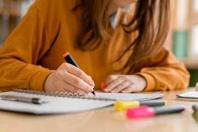 ذاكر وافرح بالعيد فى نفس الوقت.. نصائح لطلاب الثانوية العامة للاستمتاع بالإجازة