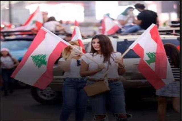 فتيات لبنان