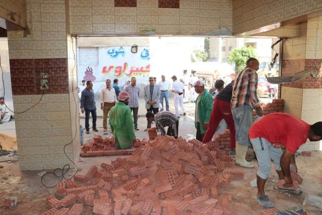 حملة مكبرة لاسترداد الوحدات المخالفة بالحي السادس