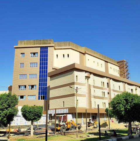 مستشفى إيزيس التخصصي