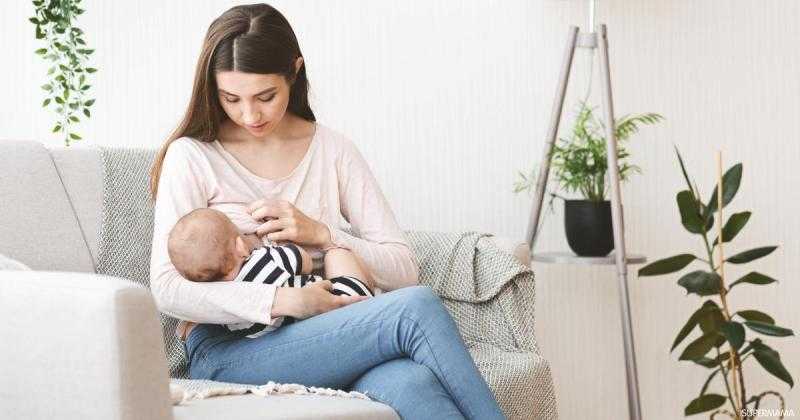 الصحة تفجر مفاجأة بشأن فوائد الرضاعة الطبيعية المطلقة على الطفل