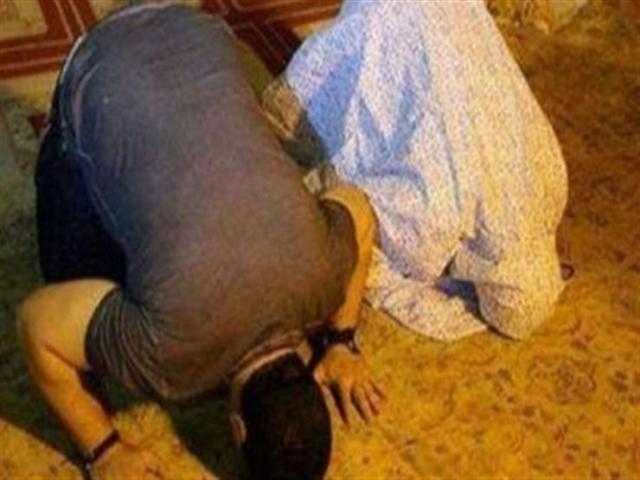 هل يجوز الصلاة مع زوجتى جماعة فى البيت بعد أدائها فى المسجد؟.. الإفتاء تٌجيب