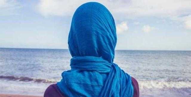 ما حكم خلع الزوجة للحجاب طاعة لزوجها؟.. الإفتاء توضح