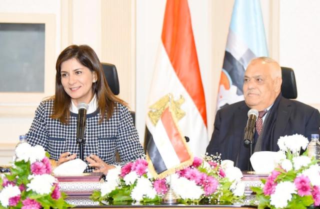 وزيرة الهجرة مع رئيس العربية للتصنيع