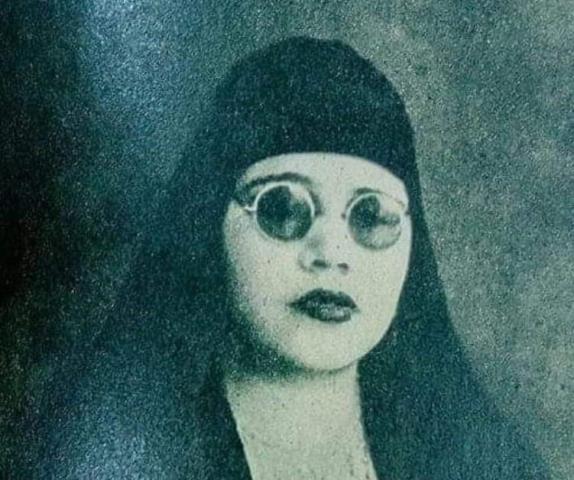 الشيخة منيرة عبده.. أول قارئة في الإذاعة المصرية التي قضت عليها فتوى
