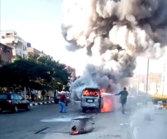 انفجار سيارة نظافة