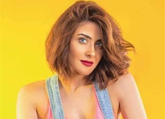 الفنانة هيدى كرم