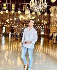 ”فيها حاجه حلوة”.. ملك جمال إسبانيا يشعل السوشيال ميديا خلال زيارته إلى مصر