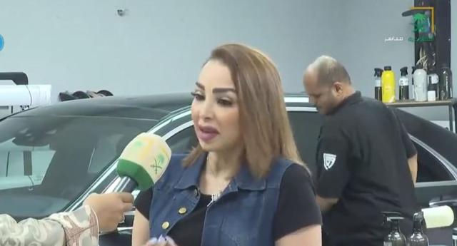 أول سيدة سعودية حاصلة على لقب مستشارة سيارات
