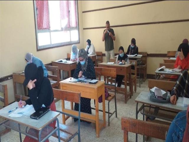 طلاب الثانوية العامة