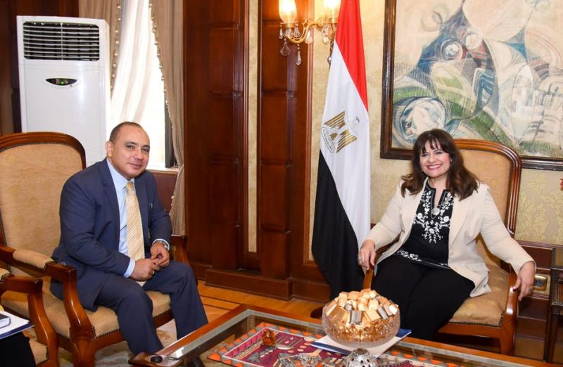 وزيرة الهجرة تستقبل سفير مصر في كينيا