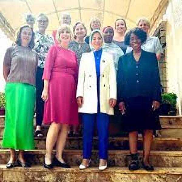 انضمام 3 نساء لنادي السفيرات العاملات بالجزائر