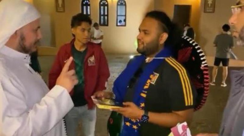 مشجع مكسيكي يُعلن إسلامه في قطر