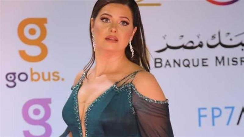 جريئة وساحرة.. شاهد إطلالات نجمات الفن فى حفل ختام مهرجان القاهرة السينمائي