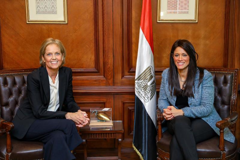 وزيرة التعاون الدولي مع سفيرة النرويج 