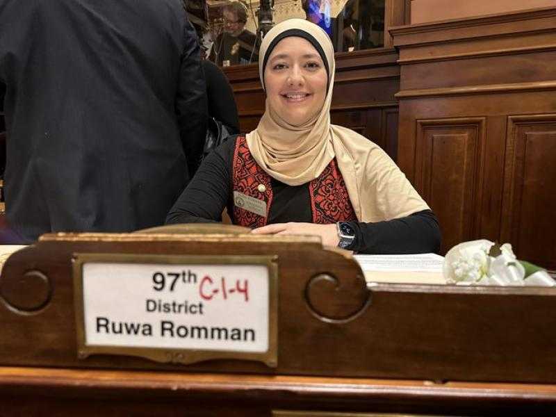 رواء رمّان.. أول فلسطينية محجبة في مجلس نواب ولاية جورجيا الأمريكية