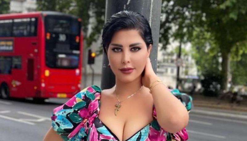 الفنانة شمس الكويتية