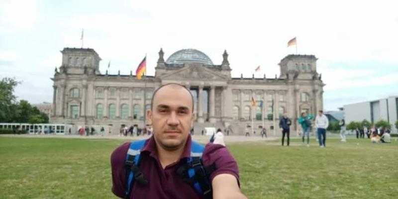 حداد على السوشيال.. وفاة طبيب مصري في ألمانيا إثر حادث أليم وأسرته تنتظر الجثمان