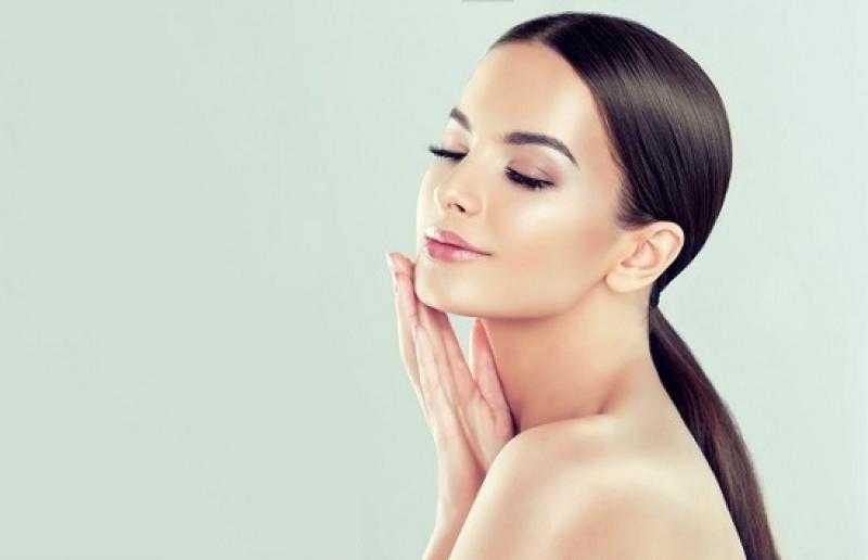 وصفة دقيق الحمص السحرية لتفتيح الرقبة الداكنة.. تعرفي عليها