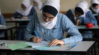 ”التعليم“ تكشف طريقة تصحيح امتحانات الثانوية العامة 2023