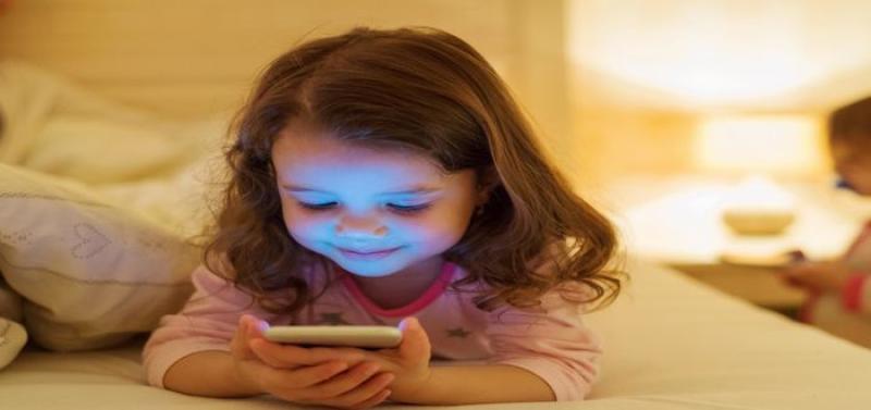 استخدام وسائل التواصل