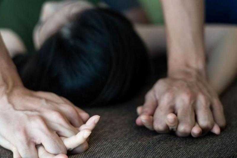 جرائم الأسرة زلزال في المجتمع.. أم تأكل طفلها وأب يغتصب ابنته