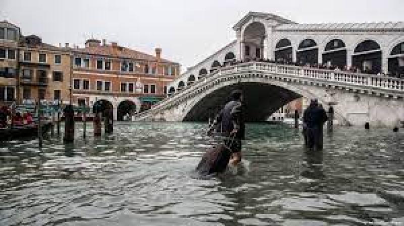 فيضانات ايطاليا