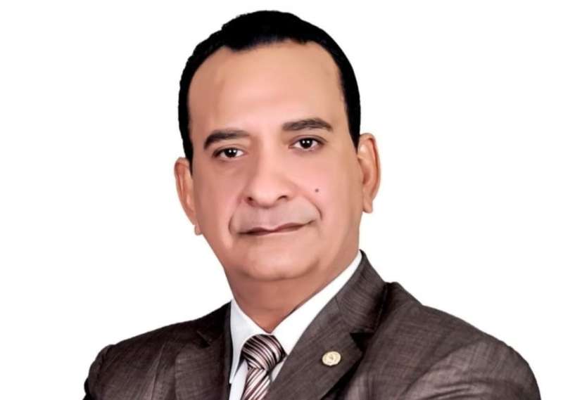 الإعلامي محمود حسن