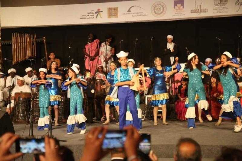 كرنفال مصري عالمي.. 10 سنوات من إبداع مهرجان الطبول للفنون التراثية
