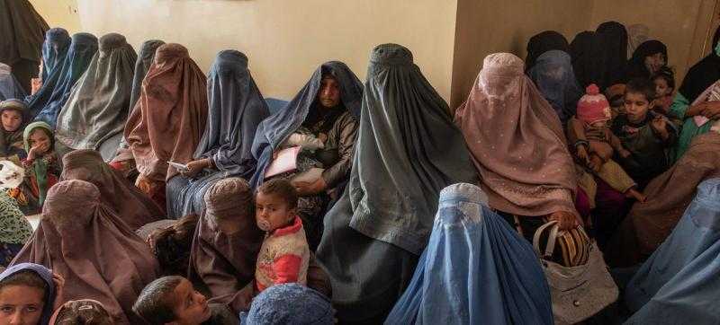أبيع بنتي يعني؟!.. سكان هذه القرية يبيعون أعضاء جسمهم والنساء في المقدمة