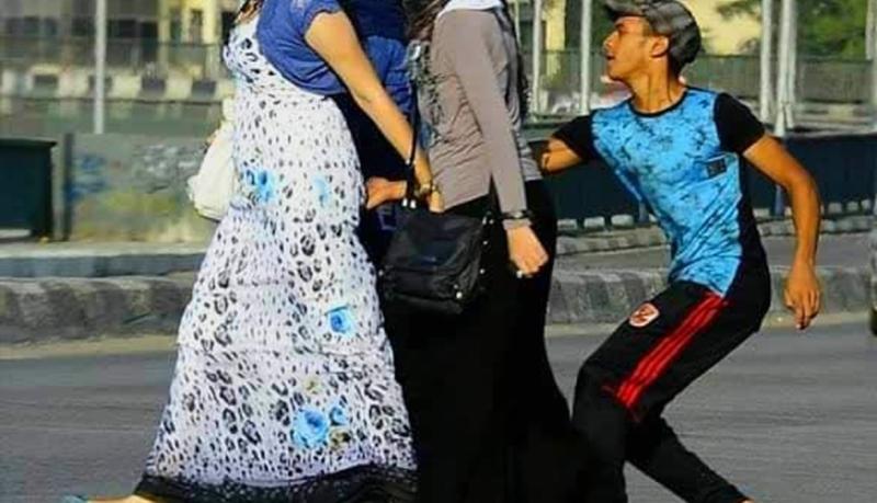 القبض على طفل تحرش بالفتيات في شارع جيهان بالمنصورة