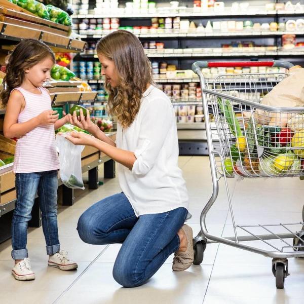 6 نصائح للتسوق الممتع مع أطفالك «شاركيهم الاختيار»
