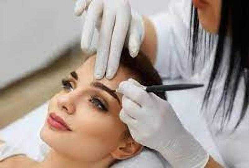 دار الإفتاء توضح حكم عمل المرأة في كوافير للنساء.. تفاصيل