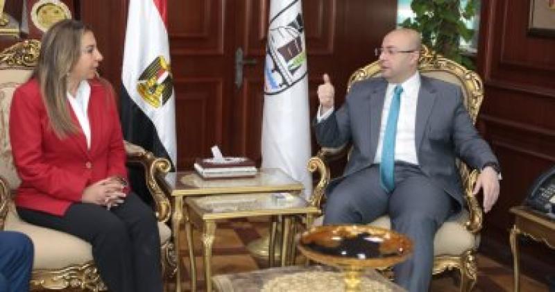 نائبة وزير الاتصالات