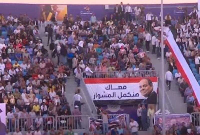 بث مباشر.. تكريم أوائل الخريجين ضمن فعاليات الاحتفال بيوم تفوق جامعات مصر