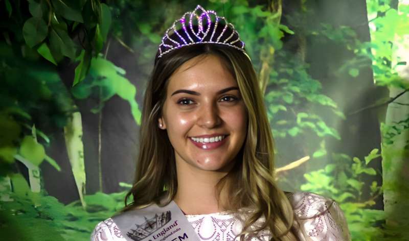 طبيبة الأسنان ناتاشا بيريسفورد