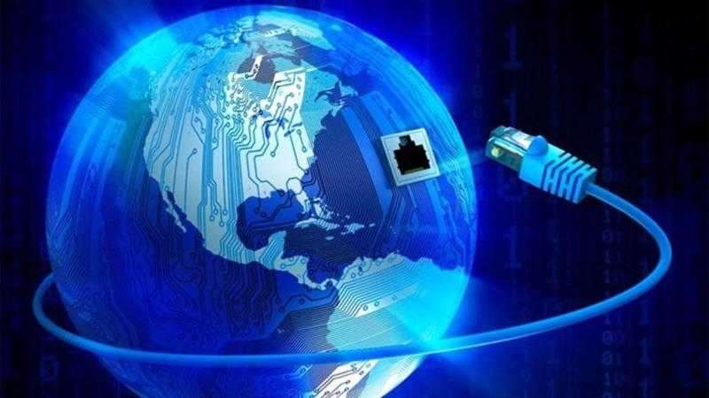 انقطاع الإنترنت عن العالم الشهر الجاري!.. حقيقة عاصفة شمسية تضرب الكرة الأرضية