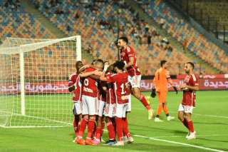الأهلي يهزم إنبي بثلاثية ويتأهل لنهائي كأس مصر