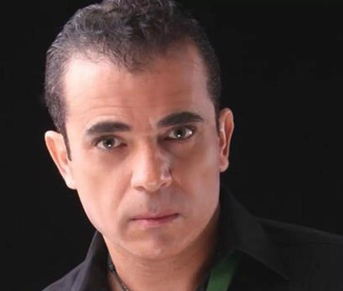 الفنان محمد الشقنقيري يتعرض لحادث مروع على الطريق الصحراوي