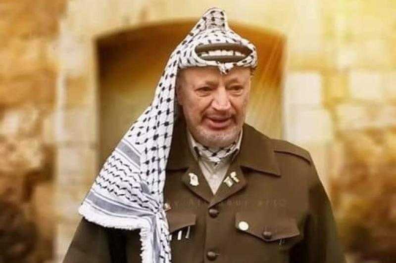 الاحتلال الإسرائيلي يهدم نصبًا تذكاريًا لـ ياسر عرفات في الضفة الغربية (فيديو)