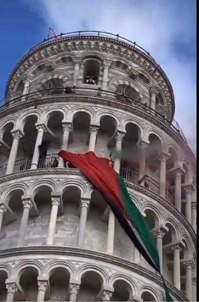 علم فلسطين يزين برج بيزا المائل تضامنًا مع غزة.. فيديو وصور