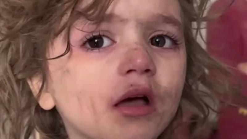 كلمات مؤثرة لطفلة فلسطينية استشهدت أسرتها في قصف للاحتلال (فيديو)