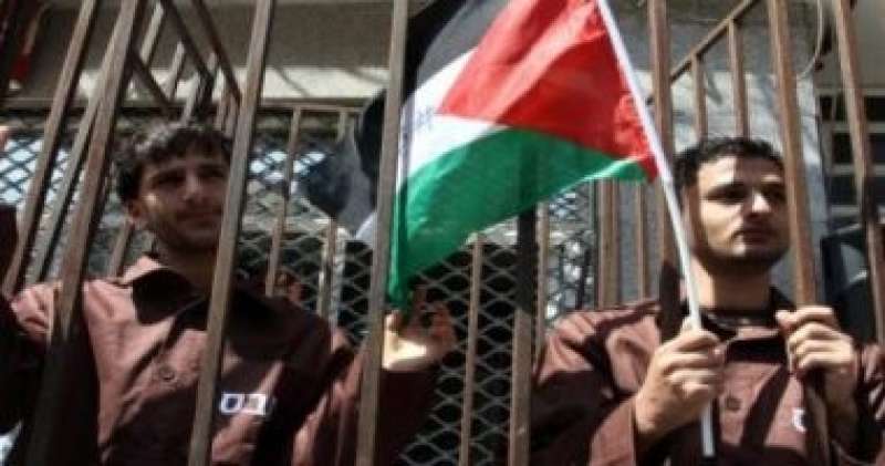 قائمة بأسماء الدفعة الثالثة من الأسرى الفلسطينيين المزمع الإفراج عنهم اليوم