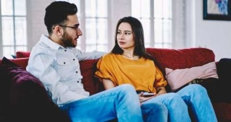 عادات في العلاقات العاطفية تشير إلى حاجتك لتطوير مهارات الاتصال