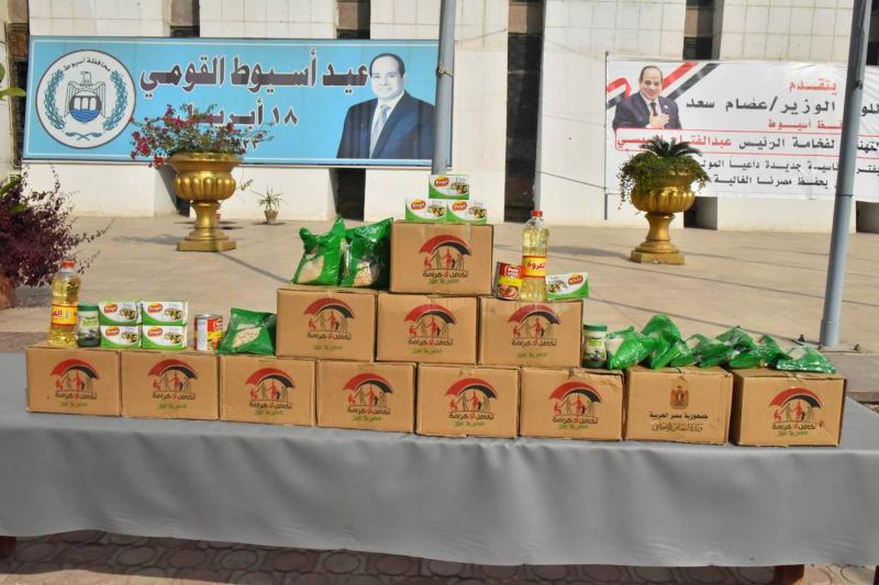 اللواء عصام سعد محافظ أسيوط