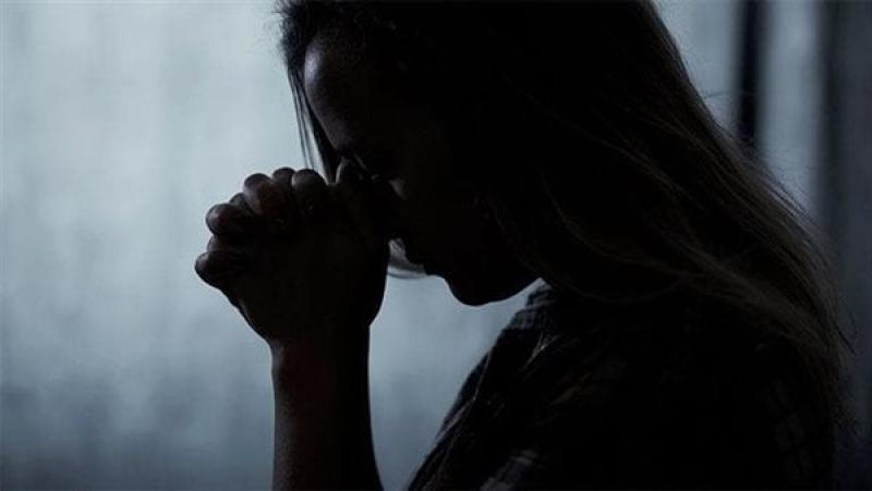 سارة ترفع قضية خلع