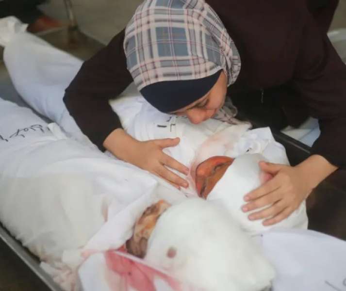 جثث النساء والأطفال تفترش جنوب غزة في أحقر عدوان إسرائيلي