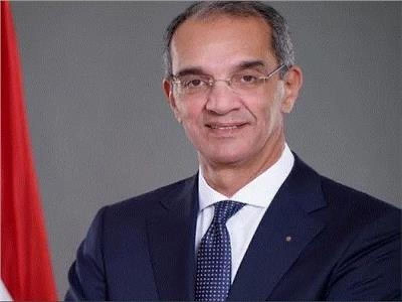 الدكتور عمرو طلعت